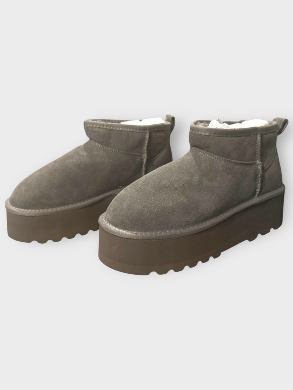 NIB Project Cloud Grey Mini Platform Ankle Booties “Huggy” Suede Plush size 7